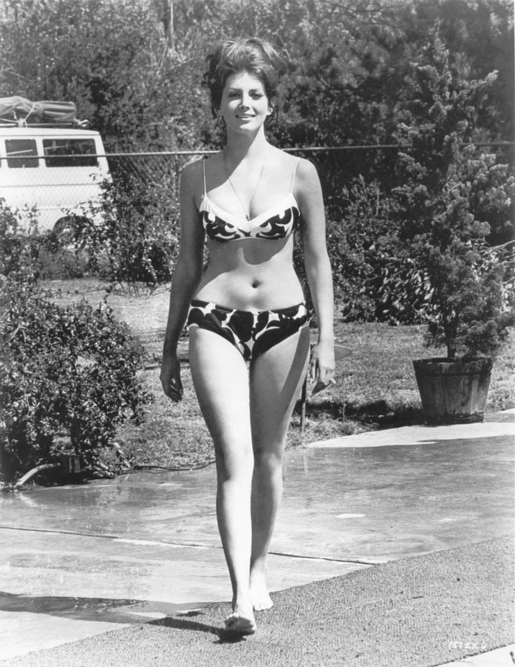 Gayle Hunnicutt