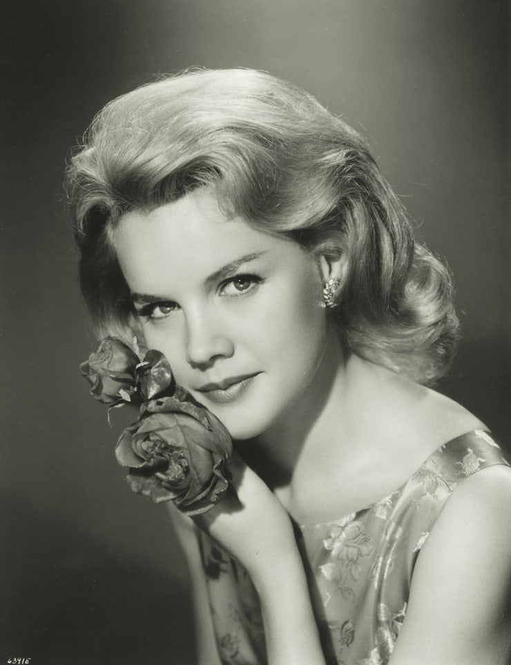 Picture Of Carroll Baker 3728