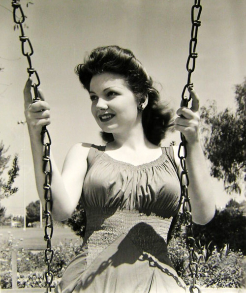 Anne Baxter Anne Baxter