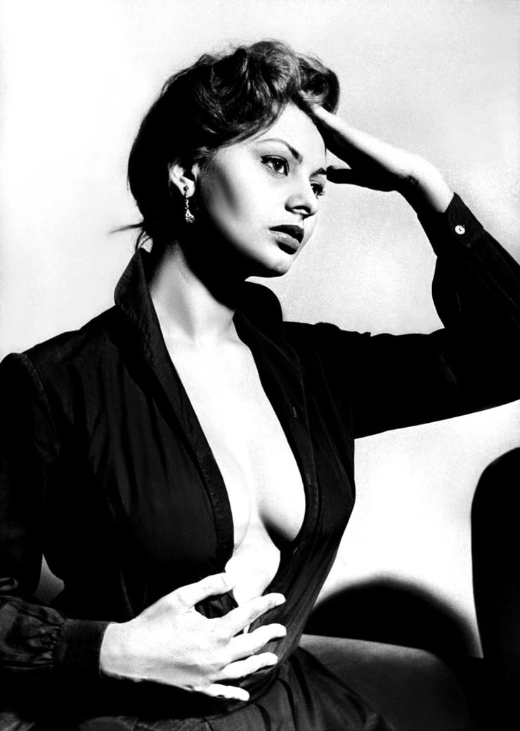 Sophia Loren Image