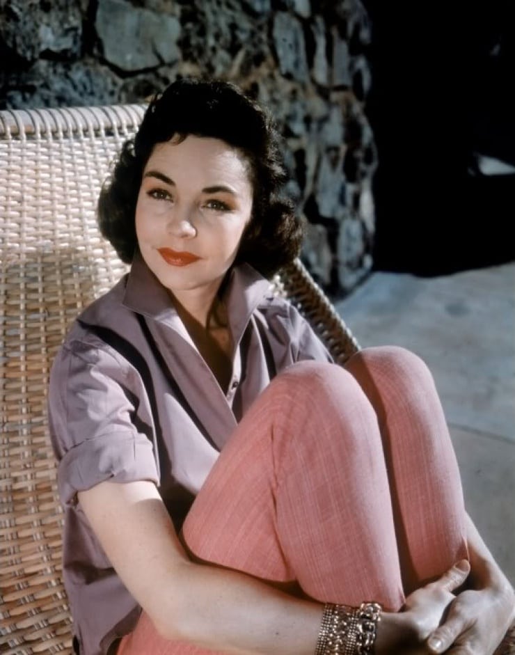 Jennifer Jones Jennifer Jones