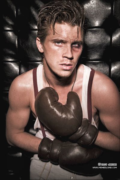 Garrett Hedlund Garrett Hedlund
