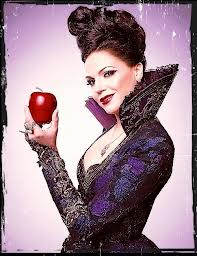 Regina Mills/Evil Queen