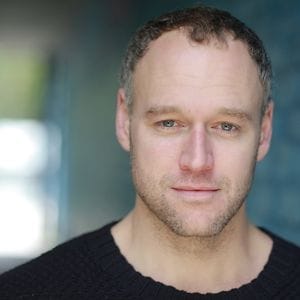 Elliot Cowan