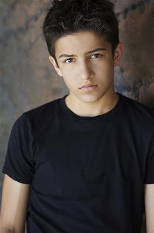 Aramis Knight