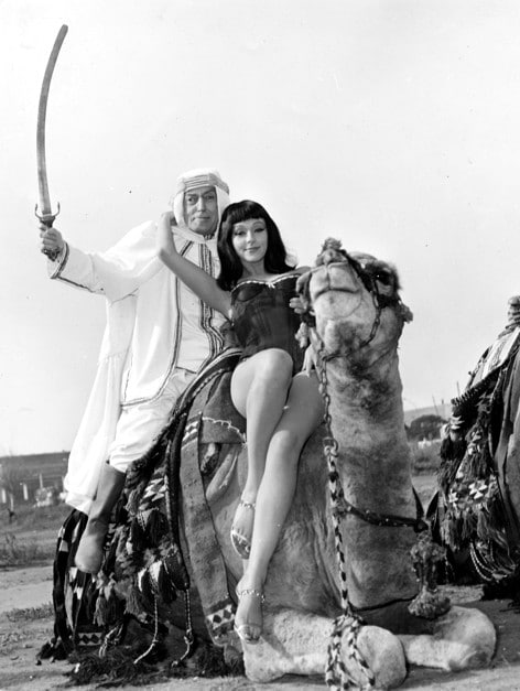 Totò d'Arabia (1965) Totò d'Arabia (1965)