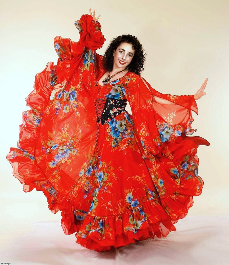 Elizabeth Taylor Elizabeth Taylor