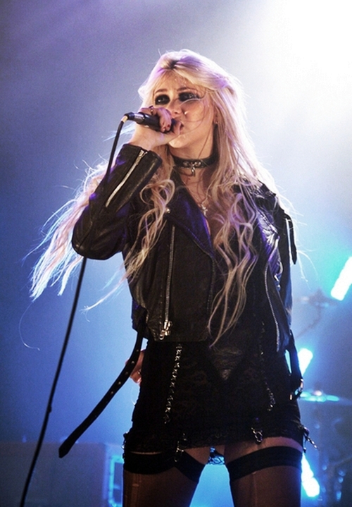 Taylor Momsen Taylor Momsen