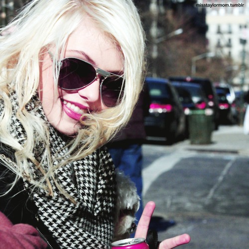 Taylor Momsen