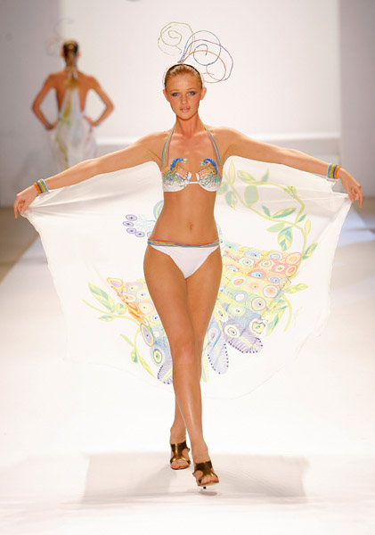 Cintia Dicker Cintia Dicker