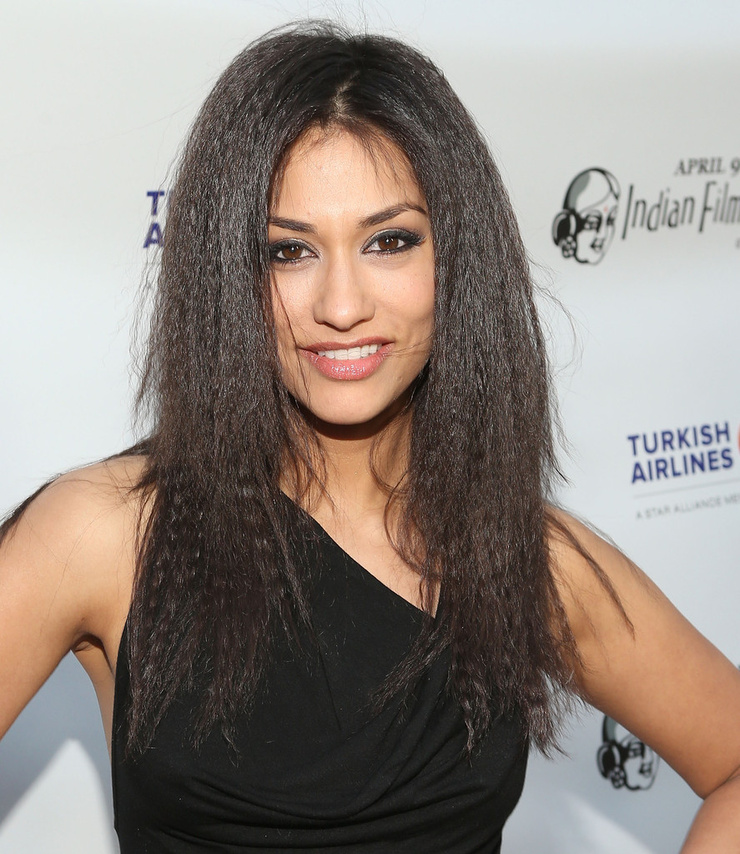 Janina Gavankar