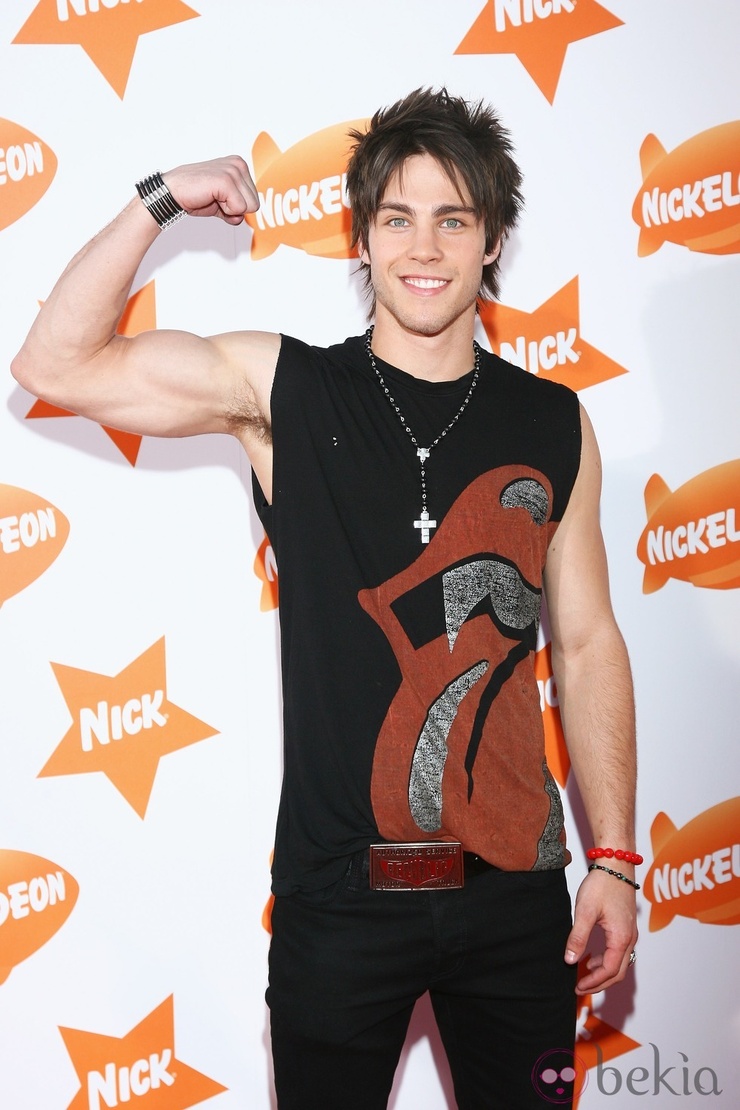 Dean Geyer Dean Geyer