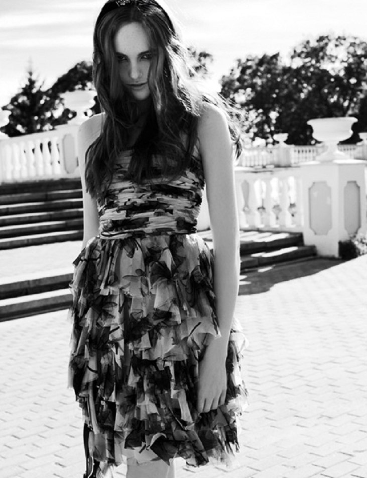 Anna Lee model