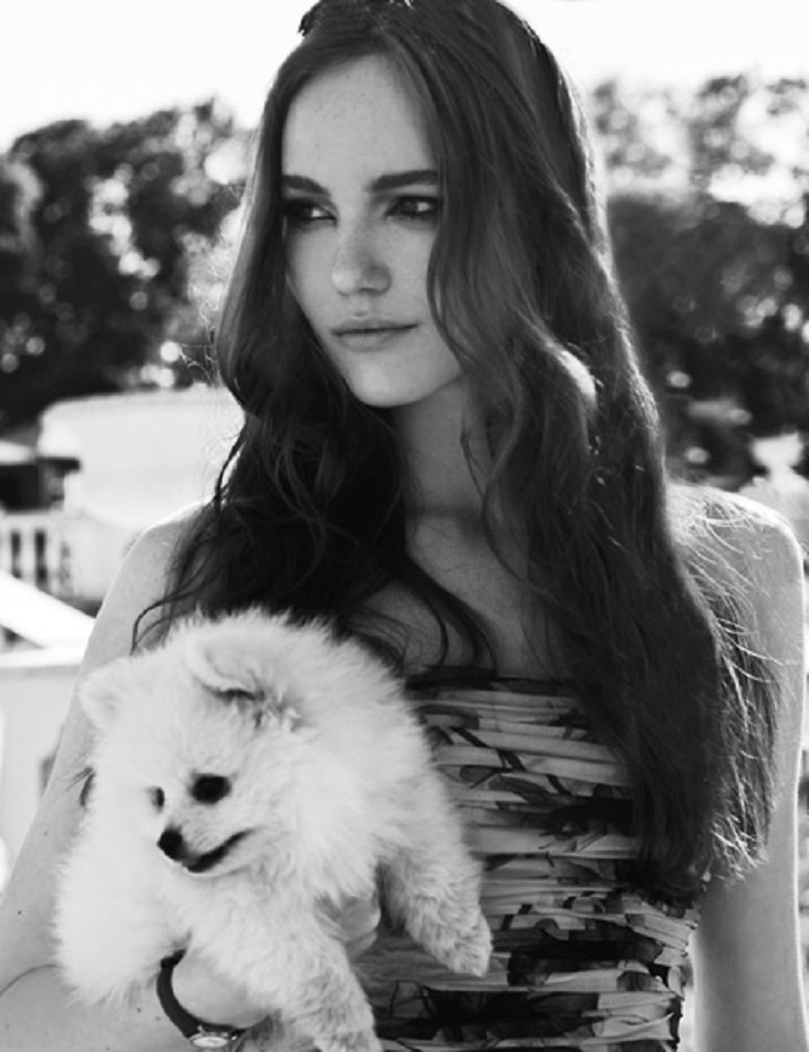 Anna Lee model