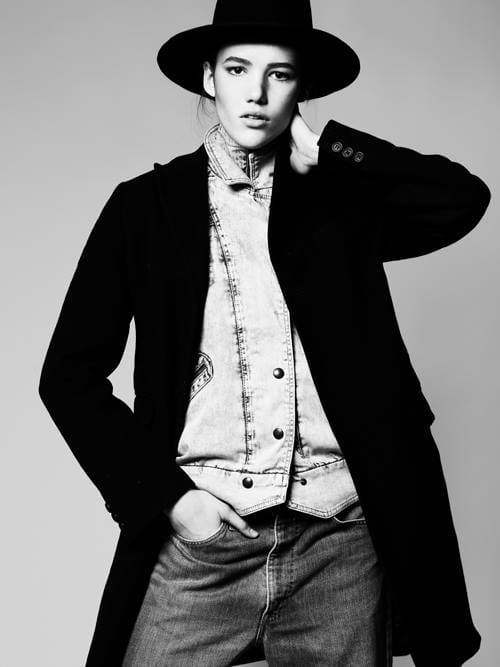 Anna Lee model
