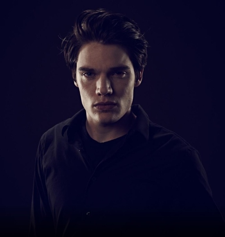 Dominic Sherwood