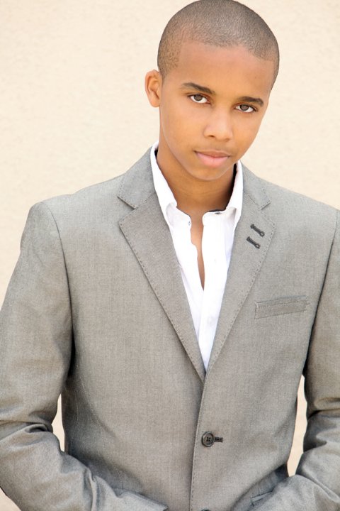 Donis Leonard Jr.