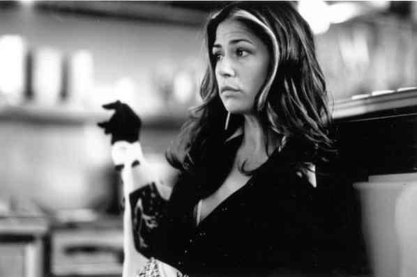 Maura Tierney