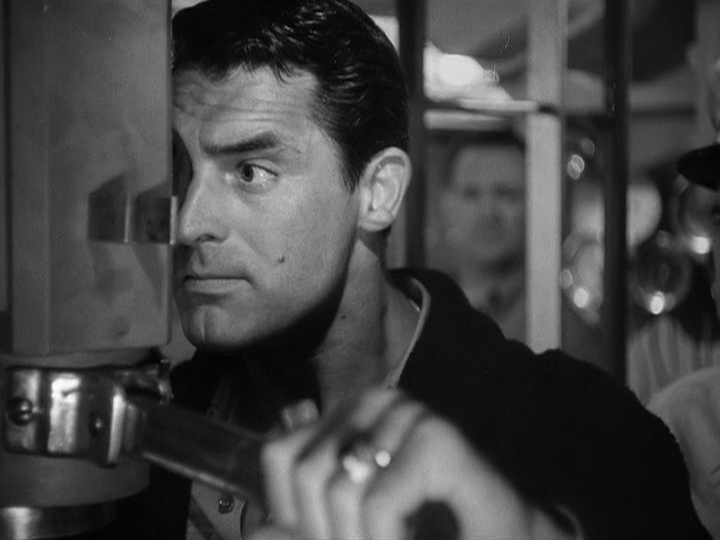 720full-destination-tokyo-(1943)-screens