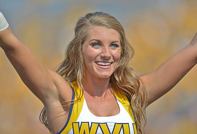 College Cheerleaders-Ooh La La!!