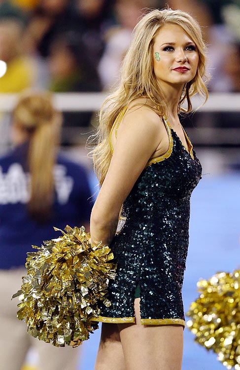College Cheerleaders-Ooh La La!!