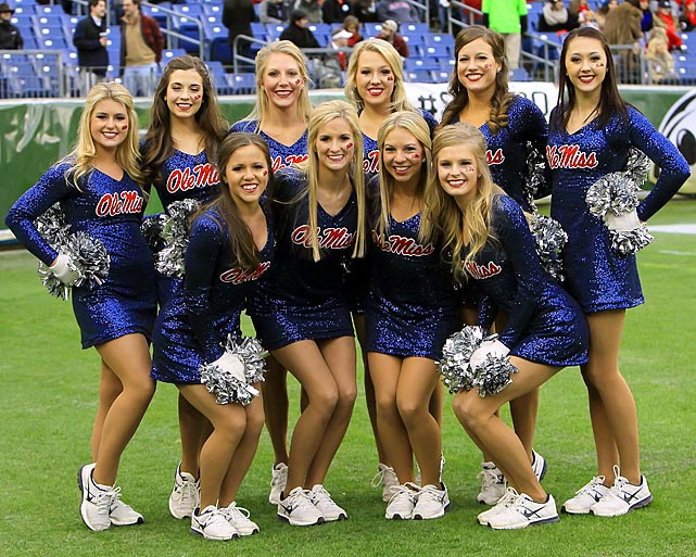 College Cheerleaders-Ooh La La!! College Cheerleaders-Ooh La La!!