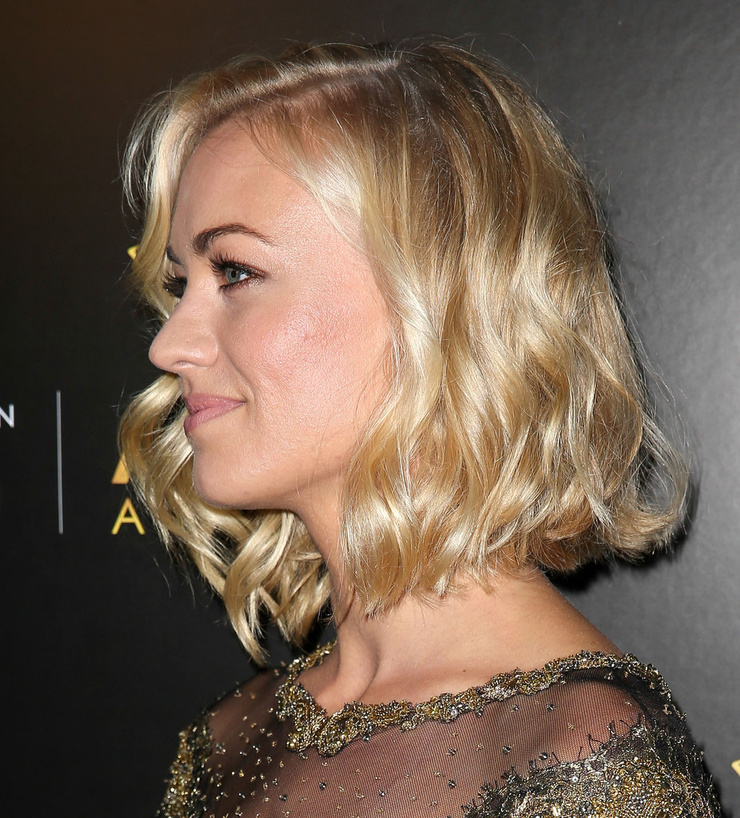 Yvonne Strahovski Yvonne Strahovski