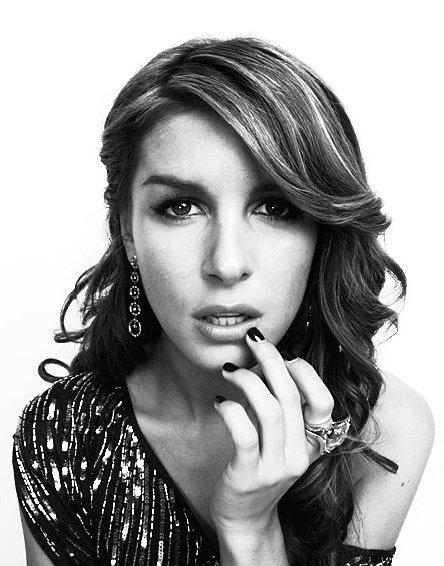 Shenae Grimes