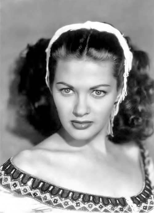 Picture of Yvonne De Carlo