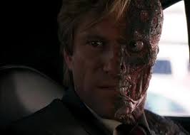 Two-Face (Aaron Eckhart)