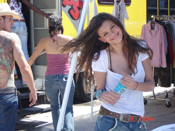 Thais Oliveira Thais Oliveira