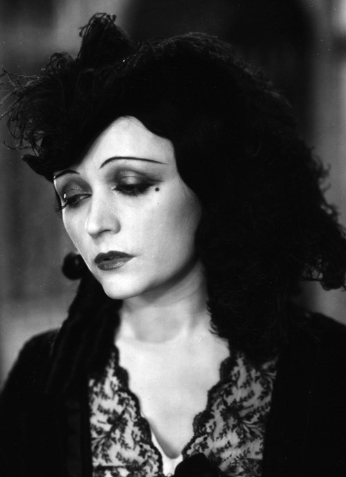 Pola Negri