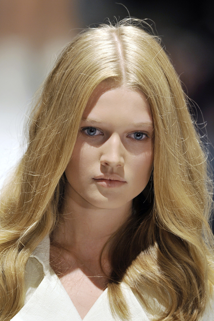 Toni Garrn Toni Garrn