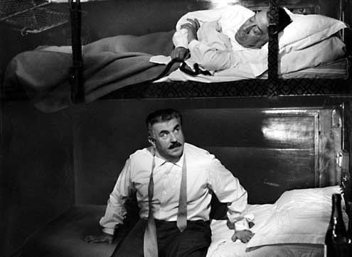 Don Camillo monsignore... ma non troppo (1961)