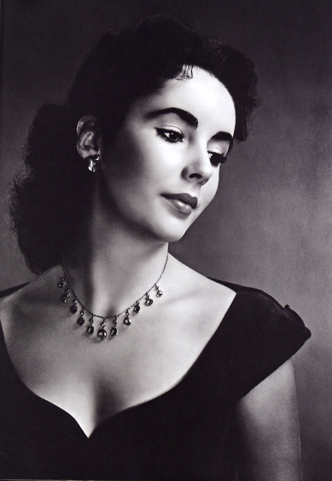 Elizabeth Taylor Elizabeth Taylor