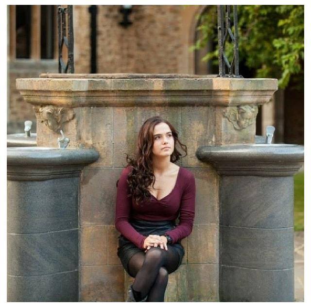 Zoey Deutch Zoey Deutch
