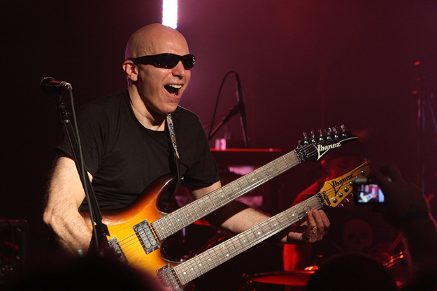 Joe Satriani
