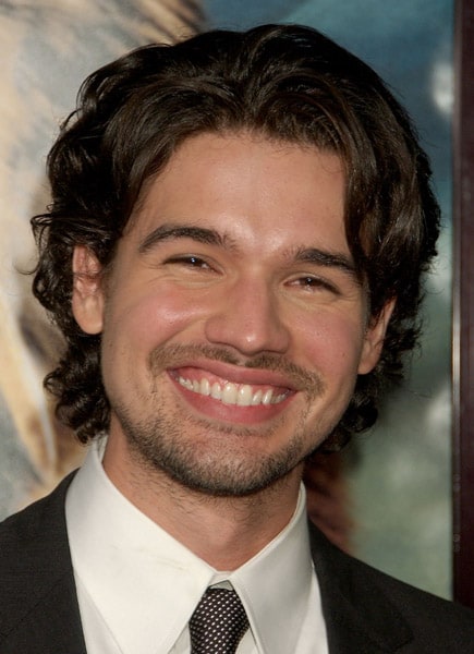 Steven Strait