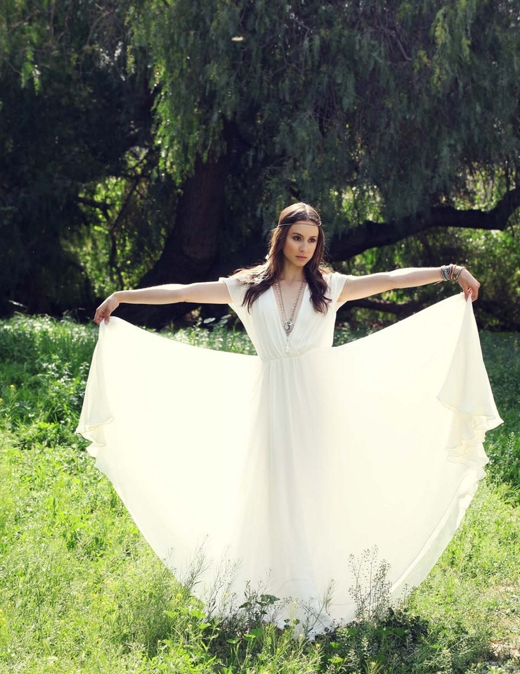 Troian Bellisario