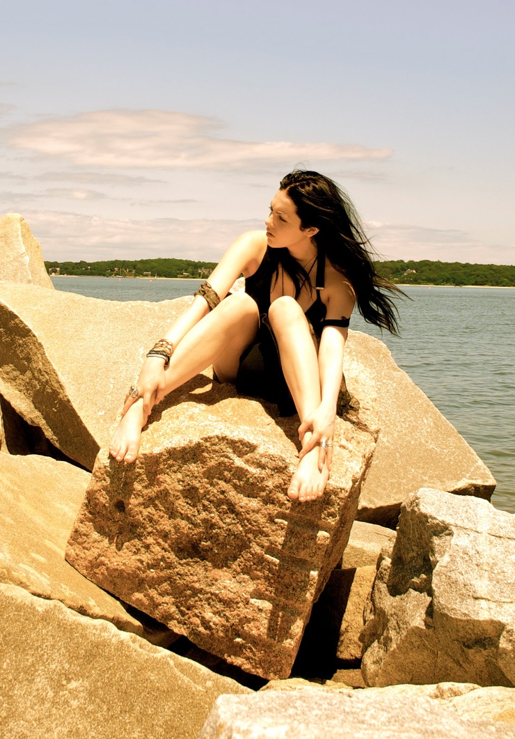 Elizabeth Gillies Elizabeth Gillies