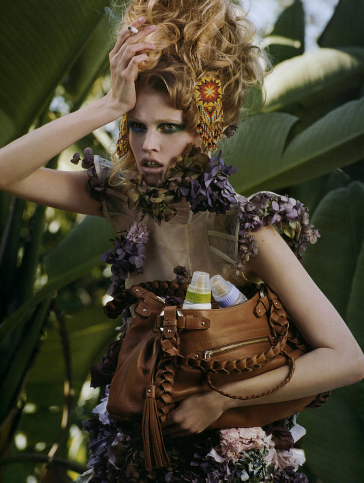 Lara Stone