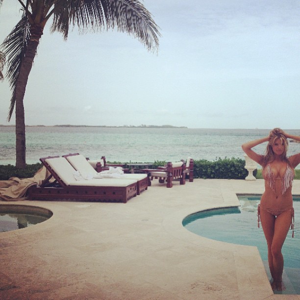 Charlotte McKinney Charlotte McKinney