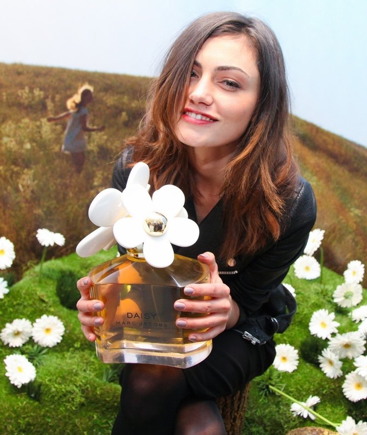 Phoebe Tonkin