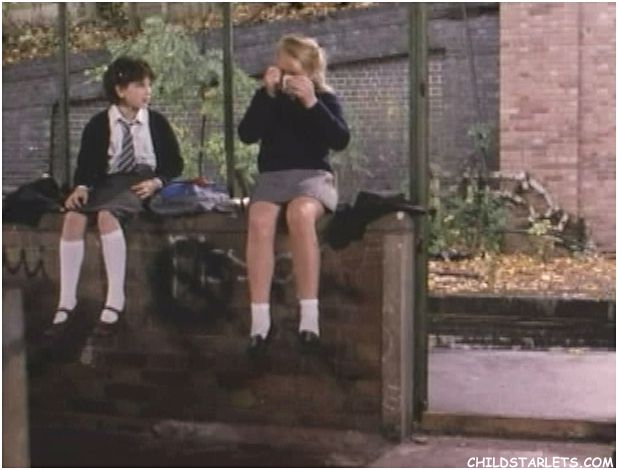 Paperhouse (1988)