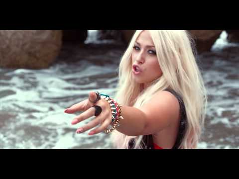 Amelia Lily