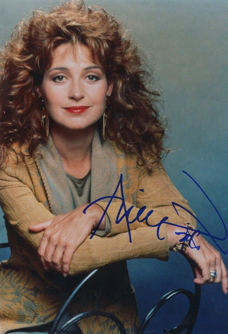 Annie Potts Annie Potts