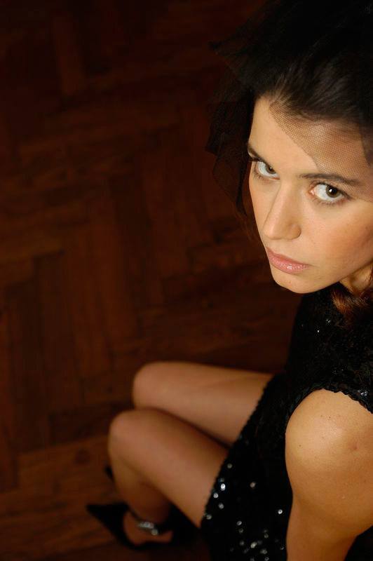 Beren Saat Beren Saat