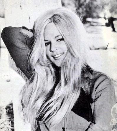 Aliki Vougiouklaki