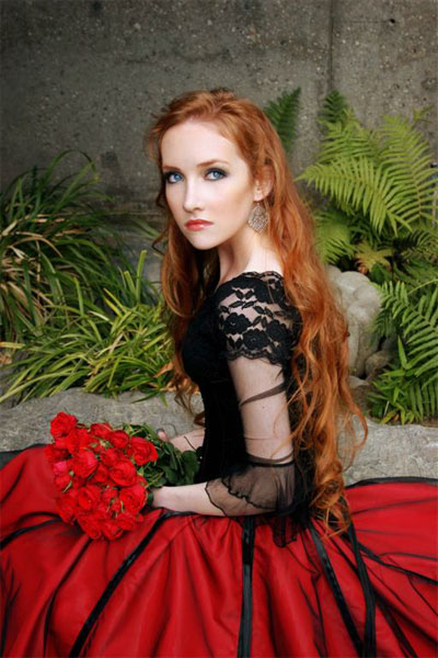 Scarlett Pomers