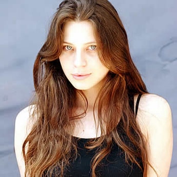 Ana Paula Bertola